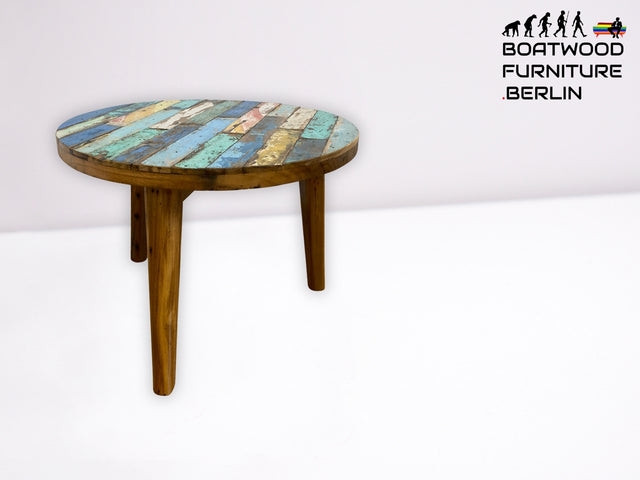 Einzigartiger und sehr robuster runder Couchtisch aus altem Bootsholz in Originalfarben I Teakholz massiv I bunter Wohnzimmertisch Beistelltisch Coffee Table I