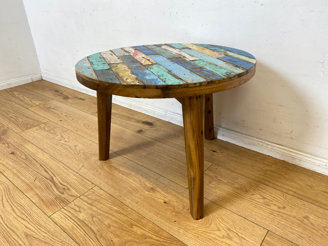 Einzigartiger und sehr robuster runder Couchtisch aus altem Bootsholz in Originalfarben I Teakholz massiv I bunter Wohnzimmertisch Beistelltisch Coffee Table I