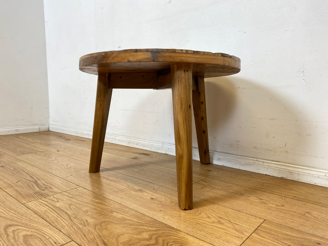 Einzigartiger und sehr robuster runder Couchtisch aus altem Bootsholz in Originalfarben I Teakholz massiv I bunter Wohnzimmertisch Beistelltisch Coffee Table I