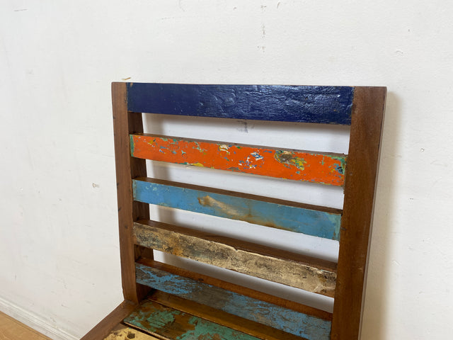 Bunterschöner und nachhaltiger Sprossenstuhl handgefertigt aus altem Bootsholz in Originalfarben I bunte Stühle Küchenstühle Esszimmerstühle Holzstühle I