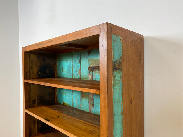 Wunderschöner Bücherschrank handgefertigt aus altem Bootsholz in grüner Originalfarbe mit Schubladen I Teakholz Massiv I Regal Bücherregal Holzregal Küchenregal I