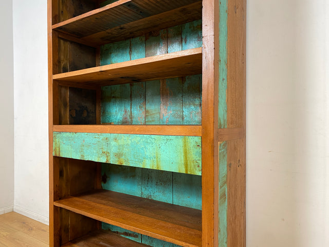 Wunderschöner Bücherschrank handgefertigt aus altem Bootsholz in grüner Originalfarbe mit Schubladen I Teakholz Massiv I Regal Bücherregal Holzregal Küchenregal I
