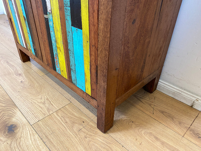 Besonderer Schrank handgefertigt aus altem Bootsholz in Originalfarben I Teakholz I Highboard Wäscheschrank Kleiderschrank Wäschekommode Badschrank Flurschrank I