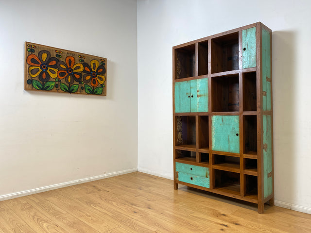 Boatwood by WMK I Einzigartiger Bücherschrank handgefertigt aus altem Bootsholz I Teakholz massiv I Bücherregal Regal Highboard Holzregal Küchenregal Barschrank Raumtrenner Berlin Trier Hamburg