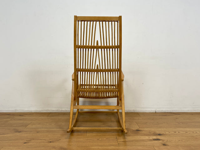 WMK I Der Design Klassiker von VEB Hellerau I Designer Schaukelstuhl by Selman Selmanagic I Buche & Rattan I Stuhl Sessel Lesesessel Rocking Chair Mid-Century Retro DDR Vintage 60er Berlin Köln Kassel