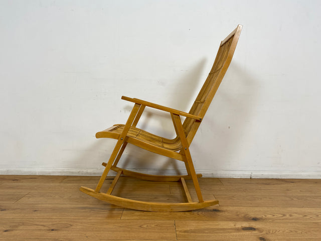 WMK I Der Design Klassiker von VEB Hellerau I Designer Schaukelstuhl by Selman Selmanagic I Buche & Rattan I Stuhl Sessel Lesesessel Rocking Chair Mid-Century Retro DDR Vintage 60er Berlin Köln Kassel