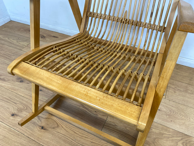 WMK I Der Design Klassiker von VEB Hellerau I Designer Schaukelstuhl by Selman Selmanagic I Buche & Rattan I Stuhl Sessel Lesesessel Rocking Chair Mid-Century Retro DDR Vintage 60er Berlin Köln Kassel