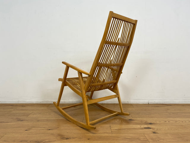 WMK I Der Design Klassiker von VEB Hellerau I Designer Schaukelstuhl by Selman Selmanagic I Buche & Rattan I Stuhl Sessel Lesesessel Rocking Chair Mid-Century Retro DDR Vintage 60er Berlin Köln Kassel