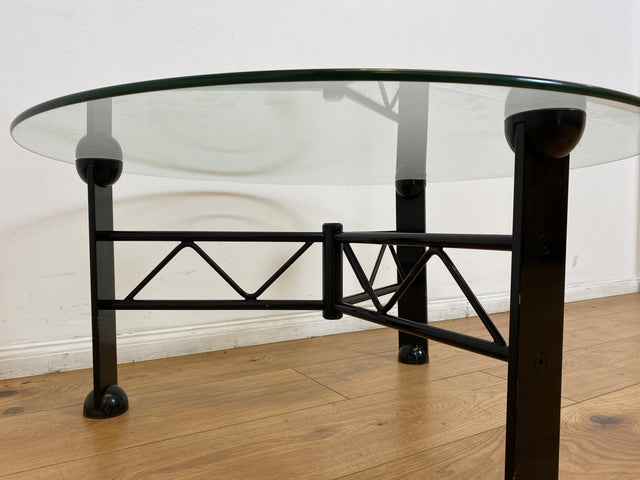 WMK # Stilvoller und sehr gut erhaltener Designer Couchtisch von Klöber aus 1996 mit runder Glasplatte 80cm auf schwarzem Metallgestell # Glastisch Wohnzimmertisch Coffee Table Sitzgarnitur Vintage