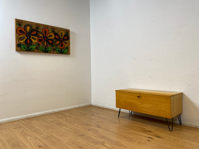 WMK I Kultiges Designer Sideboard 430/61 von Joachim Nebelung für VEB Hellerau in Sen Esche auf neuen Hairpin Metallfüssen