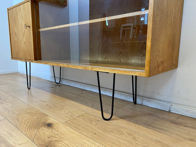 WMK I Designer Sideboard 602/M von VEB Hellerau aus 1962 in Senesche auf Hairpin Metallfüßen