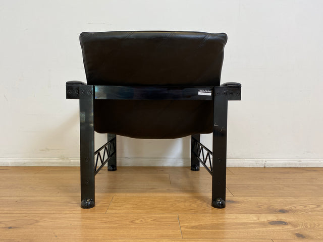 WMK # Stilvoller & hochwertiger Designersessel von Klöber aus 1996 mit Kunstleder Bezug auf schwarzem Metallrahmen # Sessel Ledersessel Clubsessel Wartestuhl Sitzgarnitur Büromöbel Praxismöbel Vintage