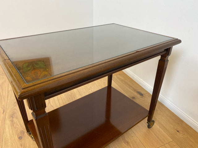 WMK # Sehr schöner und gut erhaltener 60er Jahre Servierwagen auf Rollen mit abnehmbarer Glasauflage und Ablage # Teewagen Barwagen Rollwagen Beistelltisch Ablage Couchtisch Vintage Mid-Century
