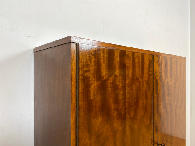 WMK Stilvoller und sehr gut erhaltener Mid-Century Schrank aus 1960, Vollholz Korpus auf neuen Metallfüßen # Highboard Wäscheschrank Bücherschrank Wohnzimmerschrank Sideboard Vintage DDR Hairpin