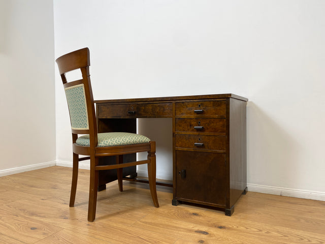 WMK # Wunderschöner und gut erhaltener kleiner dunkler skandinavischer Art Deco Schreibtisch aus vollem Holz mit Schubladen und hübschen Originalgriffen # Bürotisch Arbeitstisch Desk Sekretär Vintage