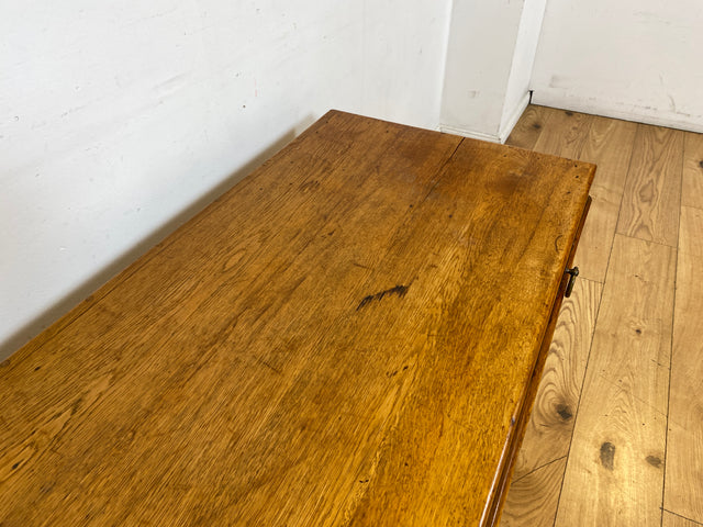 Wunderschöne große Truhe aus massiver Eiche mit späterem Messingbeschlag I Holztruhe Bauerntruhe Holzkiste Schatztruhe Piratenkiste Couchtisch Schuhschrank Jugendstil Vintage I