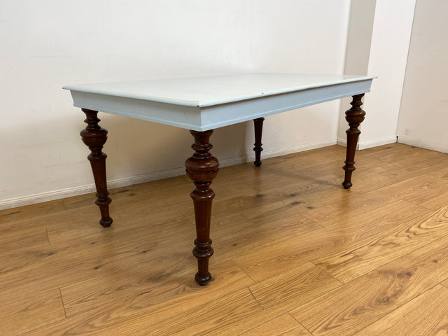 WMK I Imposanter Gründerzeit Esstisch , Vollholz, mit hellblau lackierter Tischplatte & gedrechselten Beinen I großer Esszimmertisch Tisch Tafel Dining Table Schreibtisch Antik Vintage Berlin NRW Bonn