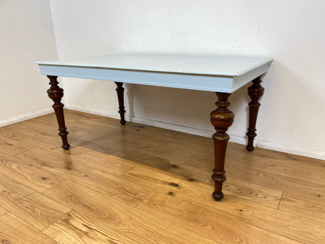 WMK I Imposanter Gründerzeit Esstisch , Vollholz, mit hellblau lackierter Tischplatte & gedrechselten Beinen I großer Esszimmertisch Tisch Tafel Dining Table Schreibtisch Antik Vintage Berlin NRW Bonn