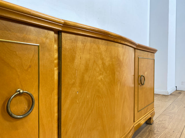 WMK I Formschönes helles Mid-Century Sideboard aus vollem Holz mit Schubladen, abnehmbarer Glasauflage und Messingbeschlag I Kommode Schrank Wäschekommode TV Lowboard Vintage 60er Berlin Passau Bremen