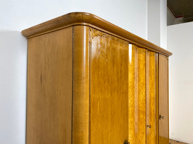 WMK I Wunderschöner heller 1930er Jahre Art Deco Kleiderschrank aus vollem Holz mit perfekter Aufteilung I Schrank Wäscheschrank Schlafzimmerschrank Wardrobe Antik Vintage I Berlin Dresden Regensburg