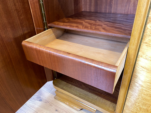 WMK I Wunderschöner heller 1930er Jahre Art Deco Kleiderschrank aus vollem Holz mit perfekter Aufteilung I Schrank Wäscheschrank Schlafzimmerschrank Wardrobe Antik Vintage I Berlin Dresden Regensburg
