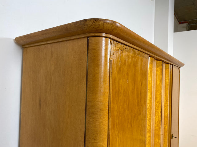 WMK I Wunderschöner heller 1930er Jahre Art Deco Kleiderschrank aus vollem Holz mit perfekter Aufteilung I Schrank Wäscheschrank Schlafzimmerschrank Wardrobe Antik Vintage I Berlin Dresden Regensburg