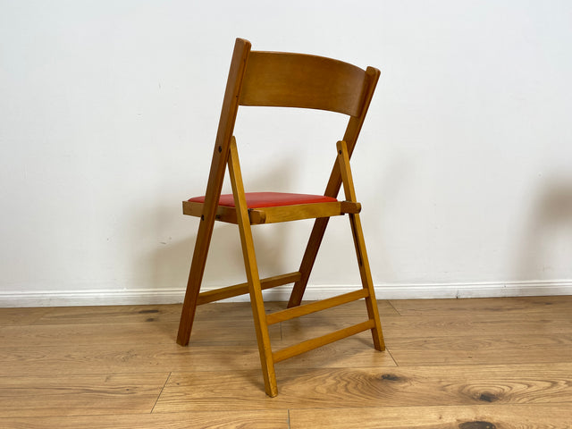 WMK # 1/11 Stylish, comfortable and stable Scandinavian mid-century folding chair with red imitation leather cover, stackable # Stacking chair, wooden chair, kitchen chair, balcony chair, school chair, vintage 60s
