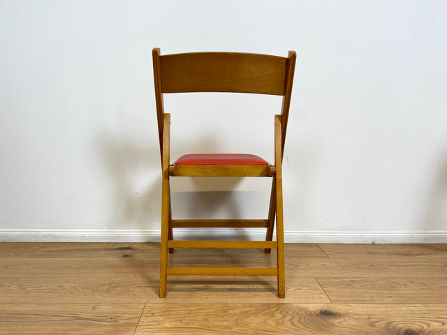 WMK # 1/11 Stylish, comfortable and stable Scandinavian mid-century folding chair with red imitation leather cover, stackable # Stacking chair, wooden chair, kitchen chair, balcony chair, school chair, vintage 60s