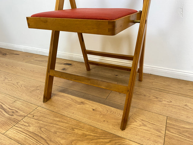 WMK # 1/11 Stylish, comfortable and stable Scandinavian mid-century folding chair with red imitation leather cover, stackable # Stacking chair, wooden chair, kitchen chair, balcony chair, school chair, vintage 60s