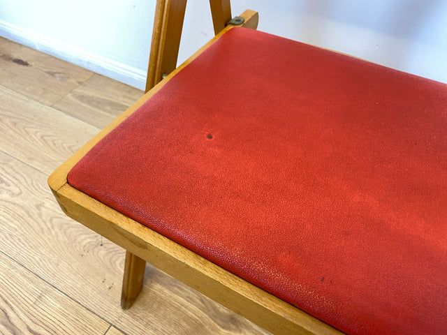 WMK # 1/11 Stylish, comfortable and stable Scandinavian mid-century folding chair with red imitation leather cover, stackable # Stacking chair, wooden chair, kitchen chair, balcony chair, school chair, vintage 60s