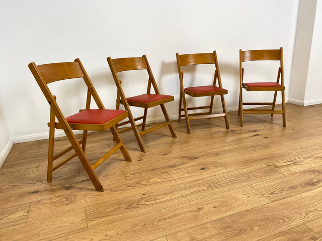 WMK # 1/11 Stylish, comfortable and stable Scandinavian mid-century folding chair with red imitation leather cover, stackable # Stacking chair, wooden chair, kitchen chair, balcony chair, school chair, vintage 60s