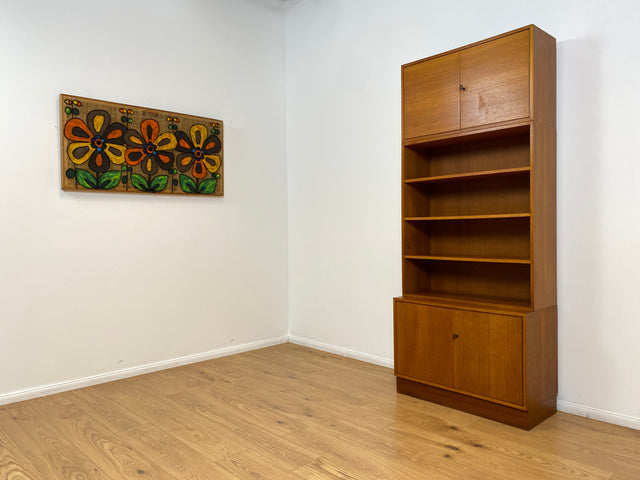 WMK # Stilvoller und sehr gut erhaltener hoher und modularer Mid-Century Bücherschrank aus 1960 in Teakholz # Schrank Highboard Regal Wohnzimmerschrank Bücherregal Schrankwand Regalwand Vintage Teak