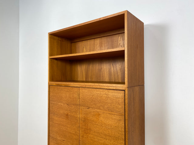 WMK # Stilvolles und sehr gut erhaltenes hohes & modulares Mid-Century Highboard aus 1960 in Teakholz mit Schubladen und Regal # Schrank Bücherschrank Wäscheschrank Regalwand Schrankwand Vintage Teak