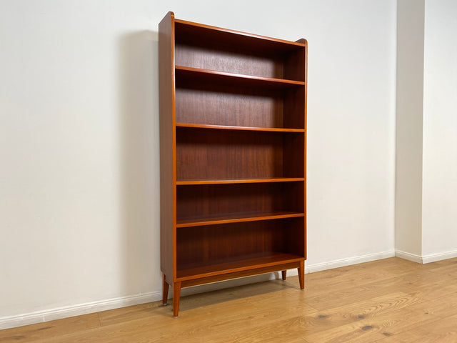 WMK # Stilvolles & gut erhaltenes hohes skandinavisches Bücherregal aus vollem Holz mit verstellbaren Regalböden # Regal Bücherschrank Holzregal Küchenregal Mid-Century Vintage 60er # Versand möglich