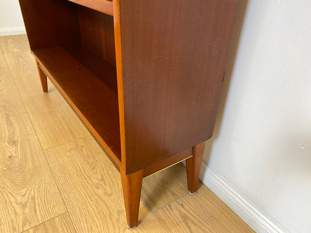 WMK # Stilvolles & gut erhaltenes hohes skandinavisches Bücherregal aus vollem Holz mit verstellbaren Regalböden # Regal Bücherschrank Holzregal Küchenregal Mid-Century Vintage 60er # Versand möglich