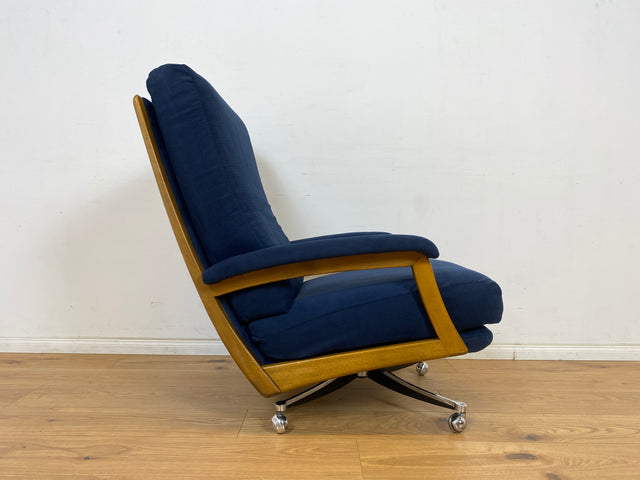 WMK Besonders schöner & äußerst bequemer Mid-Century Drehsessel auf Rollen mit passendem Fußhocker in neuem königsblauem Bezug # Sessel Drehstuhl Relax  Lounge Lesesessel Fernsehsessel Liege Vintage