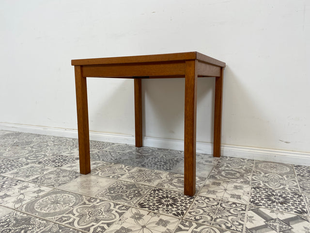 WMK Hübscher und gut erhaltener skandinavischer Couchtisch mit  kunstvollen Fliesen und geraden Beinen - Tisch Beistelltisch Kacheltisch Coffee Table Vintage Mid-Century - Lieferung möglich