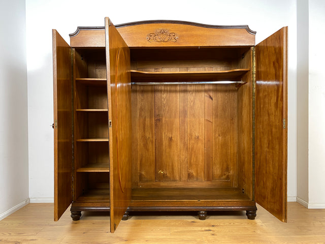 WMK Sehr imposanter und gut erhaltener antiker Kleiderschrank aus vollem Eichenholz mit Spiegeltür # Schrank Wäscheschrank Schlafzimmerschrank Dielenschrank Bauernschrank Wardrobe Vintage Jugendstil