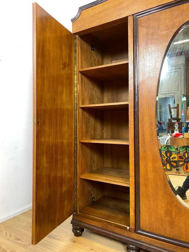 WMK Sehr imposanter und gut erhaltener antiker Kleiderschrank aus vollem Eichenholz mit Spiegeltür # Schrank Wäscheschrank Schlafzimmerschrank Dielenschrank Bauernschrank Wardrobe Vintage Jugendstil