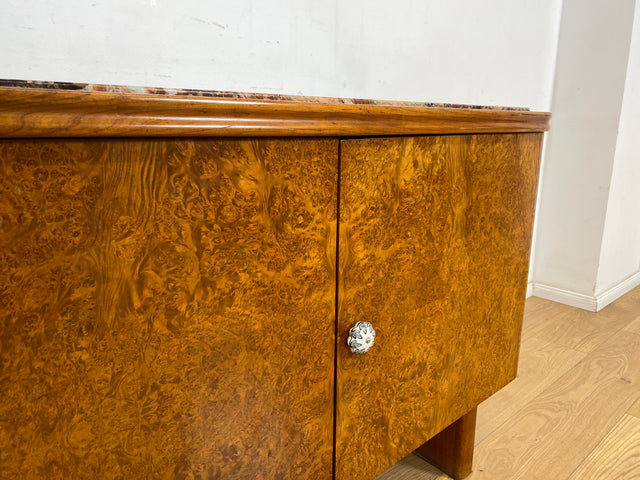 WMK Besonders schöne und gut erhaltene Art Deco Kommode aus 1939, Vollholz mit vornehmer Marmorauflage # Marmorkommode Schrank Anrichte Sideboard Flurkommode Schuhschrank Wäschekommode Antik Vintage