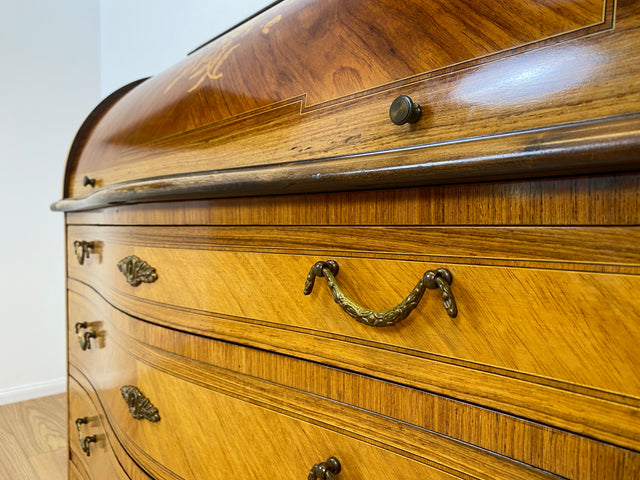 WMK # Vornehmer und gut erhaltener dänischer 60er Jahre Sekretär im Stil Louis XVI aus vollem Holz, mit feinen Intarsien # Sekretär Schreibschrank Schreibtisch Kommode Desk Barock Rokoko XV Vintage