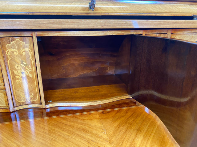 WMK # Vornehmer und gut erhaltener dänischer 60er Jahre Sekretär im Stil Louis XVI aus vollem Holz, mit feinen Intarsien # Sekretär Schreibschrank Schreibtisch Kommode Desk Barock Rokoko XV Vintage