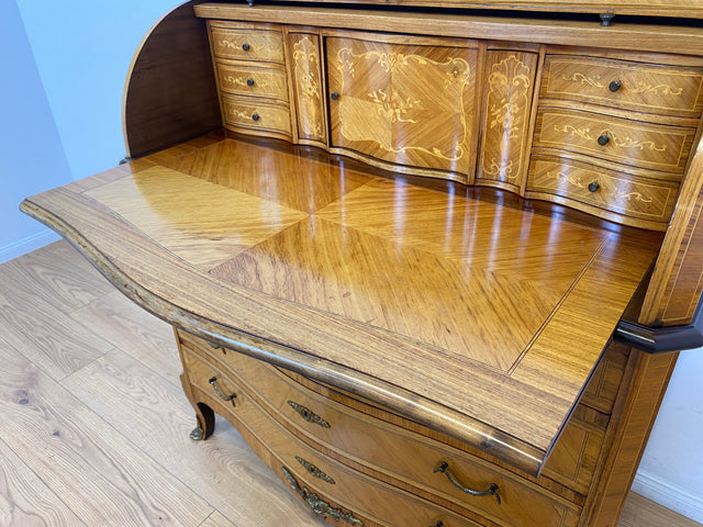 WMK # Vornehmer und gut erhaltener dänischer 60er Jahre Sekretär im Stil Louis XVI aus vollem Holz, mit feinen Intarsien # Sekretär Schreibschrank Schreibtisch Kommode Desk Barock Rokoko XV Vintage