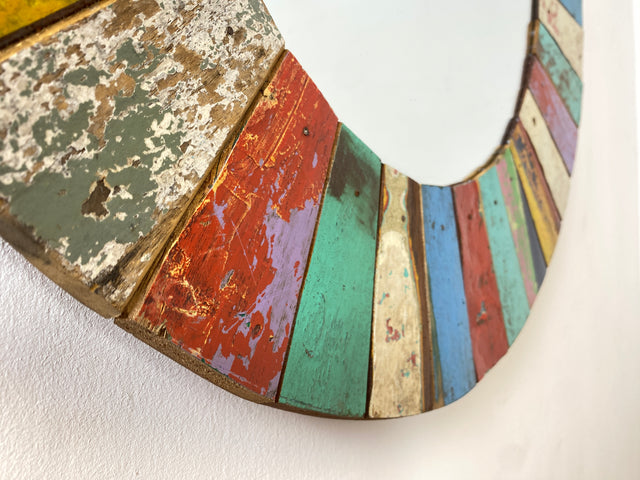 Boatwood by WMK # Beautiful round wall mirror made of old boat wood, a handmade unique piece made of teak in the original colors of the boats # colorful mirror bathroom mirror hallway mirror boat furniture artwork art