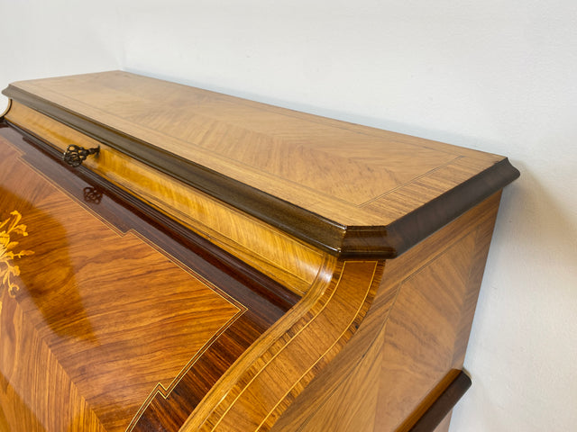 WMK # Vornehmer und gut erhaltener dänischer 60er Jahre Sekretär im Stil Louis XVI aus vollem Holz, mit feinen Intarsien # Sekretär Schreibschrank Schreibtisch Kommode Desk Barock Rokoko XV Vintage