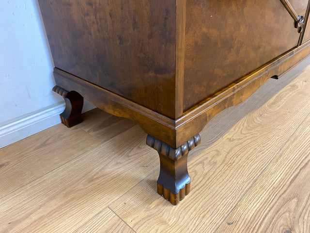 WMK Vornehmes & sehr gut erhaltenes skandinavisches antikes Sideboard (um 1920) aus vollem Holz mit Schubladen # Kommode Anrichte Schrank Wäschekommode Fernsehkommode TV-Lowboard Vintage Jugendstil