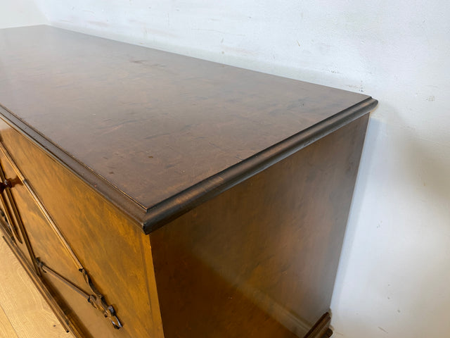 WMK Vornehmes & sehr gut erhaltenes skandinavisches antikes Sideboard (um 1920) aus vollem Holz mit Schubladen # Kommode Anrichte Schrank Wäschekommode Fernsehkommode TV-Lowboard Vintage Jugendstil