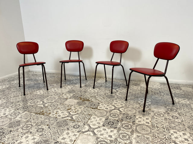 WMK Retro pur! Set aus 4 formschönen & gut erhaltenen dänischen Mid-Century Küchenstühlen mit roter Kunstlederpolsterung # Stühle Esszimmerstühle Metallstühle Dininig chairs Space Age Vintage DDR