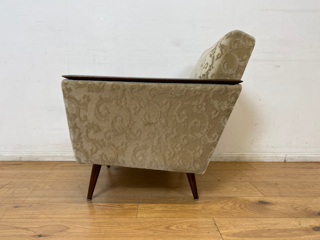 WMK Stilvoller und gut erhaltener Mid-Century Sessel mit Originalbezug und edlem Holzgestell