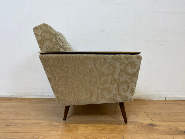 WMK Stilvoller und gut erhaltener Mid-Century Sessel mit Originalbezug und edlem Holzgestell